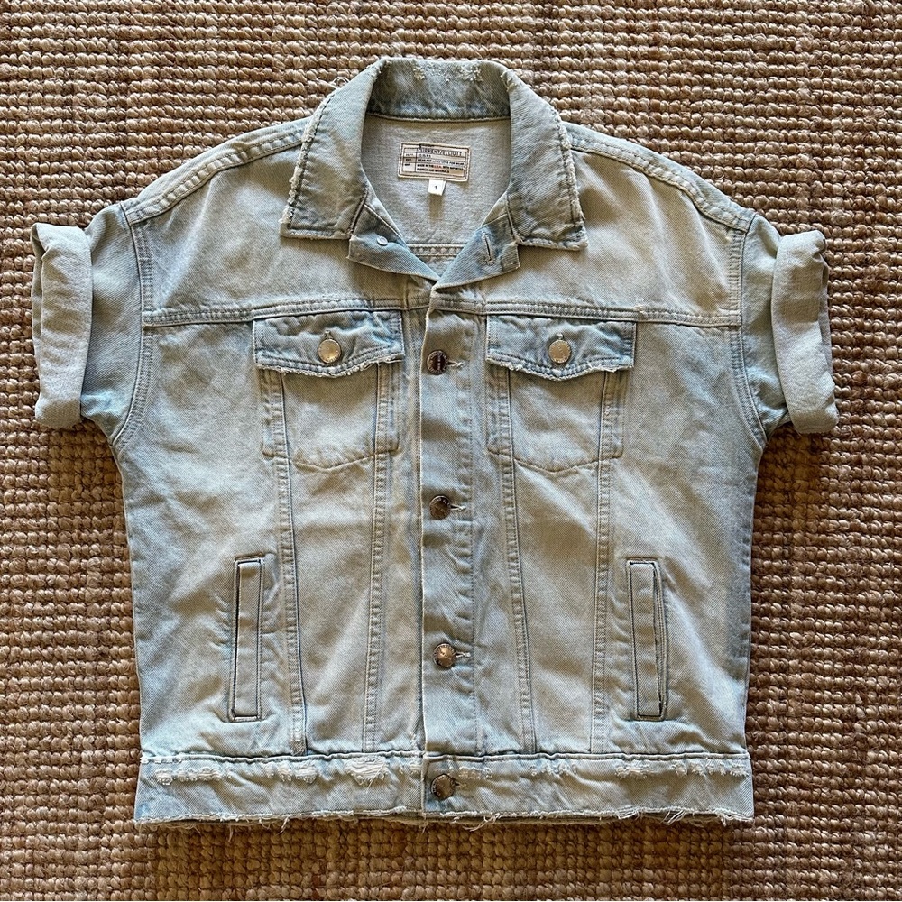 New Current Elliott short sleeve Denim/Jean Jacket, size 1
